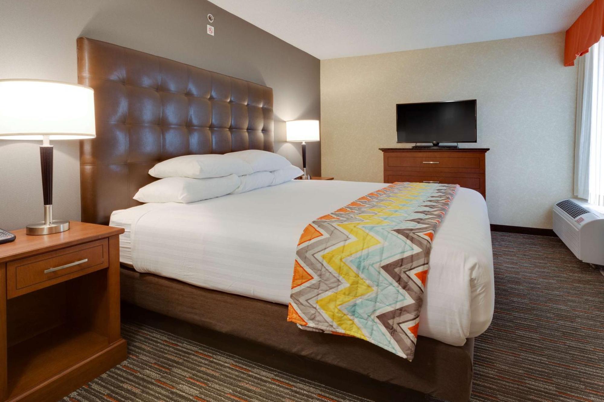 Drury Inn & Suites Columbia Stadium Boulevard מראה חיצוני תמונה