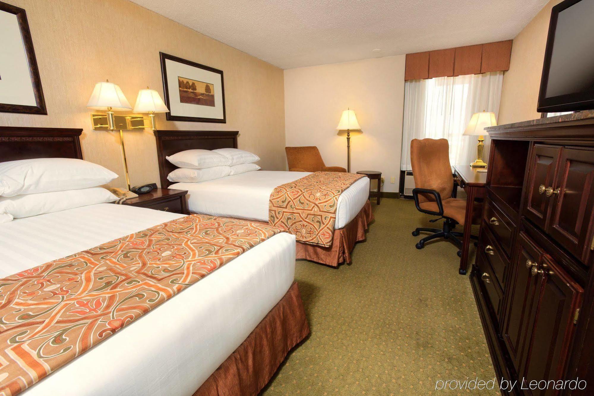 Drury Inn & Suites Columbia Stadium Boulevard מראה חיצוני תמונה