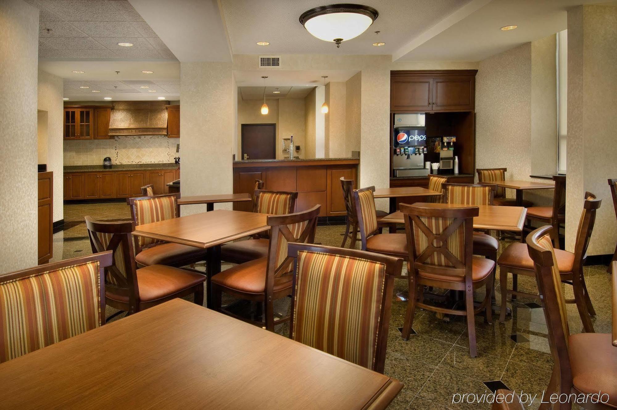 Drury Inn & Suites Columbia Stadium Boulevard מראה חיצוני תמונה